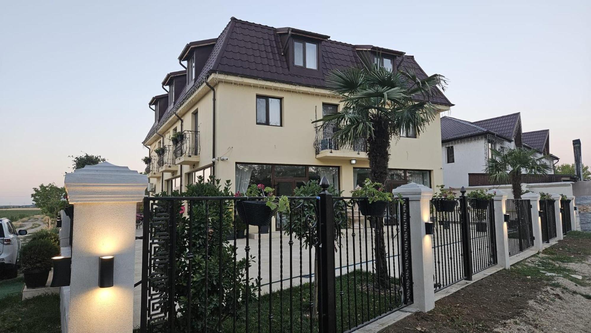 Mihai Palace Buftea Eksteriør bilde